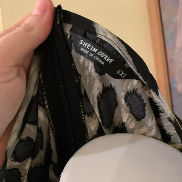 ⭐️⭐️ 2/$35 Shein curve leopard print dress - Picture 3 of 5